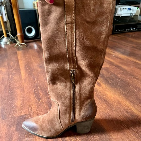 Matisse Evan Saddle Brown Tall Boots, Suede - Picture 7 of 7